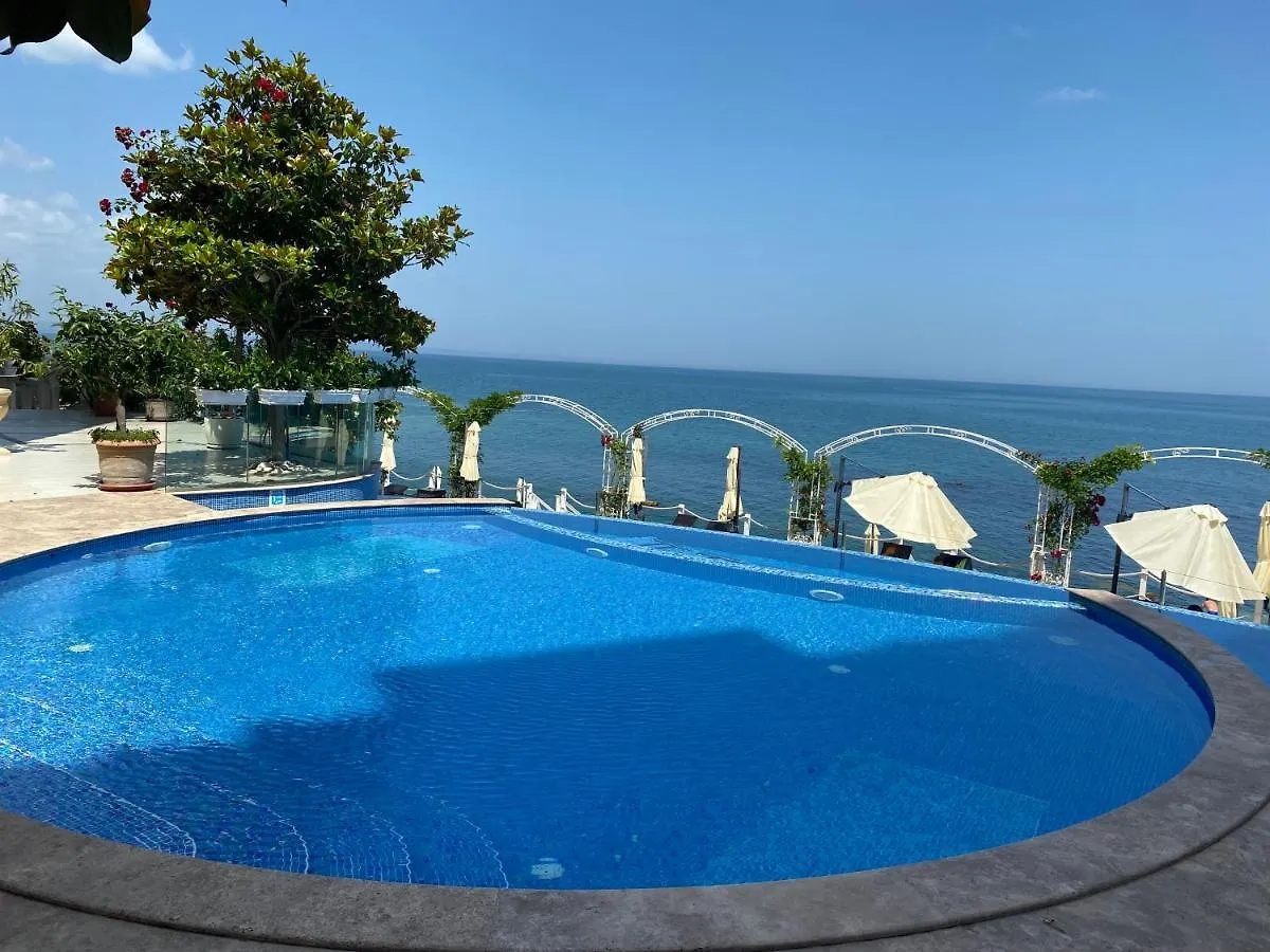 גולדן סנדס Luxurious And Panoramic Apartments At The Beach In La Mer Complex