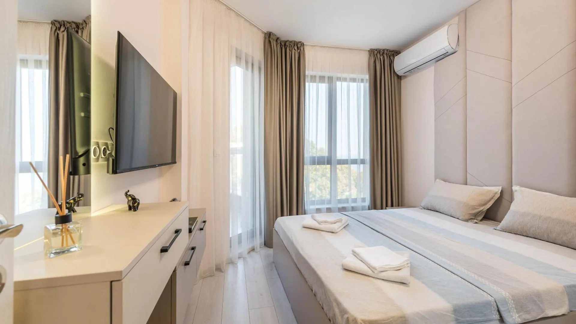 Luxurious And Panoramic Apartments At The Beach In La Mer Complex 金沙